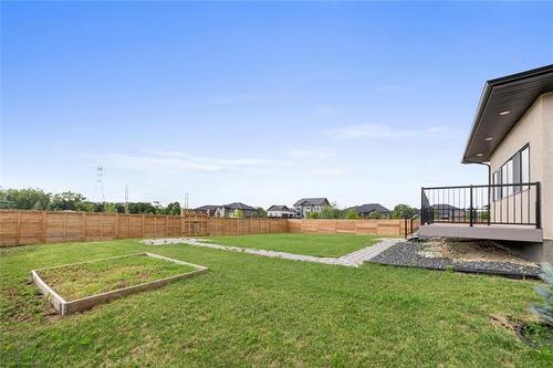 4 Discovery Cove, Headingley, MB 