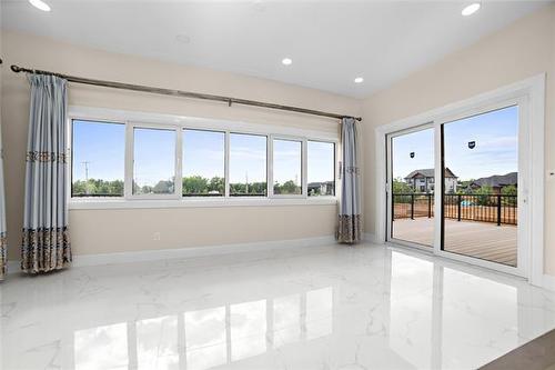 4 Discovery Cove, Headingley, MB 