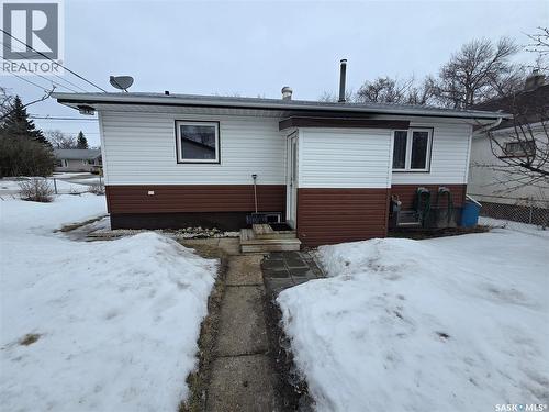 517 Nina Street, Broadview, SK - Outdoor With Exterior