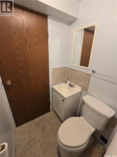 517 Nina Street, Broadview, SK - Indoor Photo Showing Bathroom