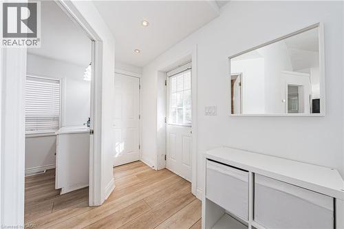 258 West 19Th Street, Hamilton, ON - Indoor Photo Showing Other Room