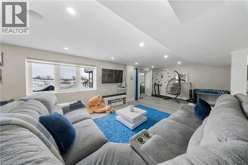 Living room with recessed lighting and wood finished floors - 59 Greti Drive, Hamilton, ON - Indoor Photo Showing Living Room