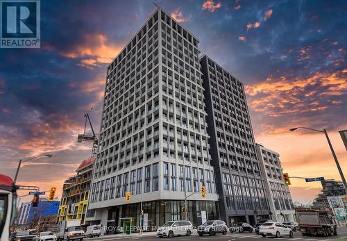 201 - 2020 BATHURST STREET  Toronto, ON M5P 0A6