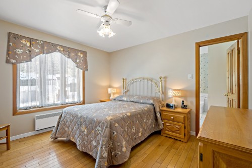 Chambre à coucher principale - 365 Ch. De La Digue, Mont-Tremblant, QC - Indoor Photo Showing Bedroom