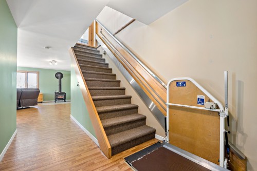 Escalier - 365 Ch. De La Digue, Mont-Tremblant, QC - Indoor Photo Showing Other Room