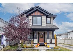 816 35 AV NW  Edmonton, AB T6T 1A3