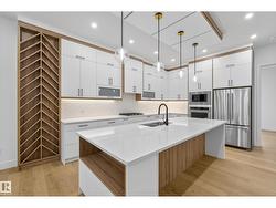 11613 79 AV NW  Edmonton, AB T6G 0P8