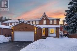 25 PORTEOUS CIRCLE  Brampton, ON L6S 5C1