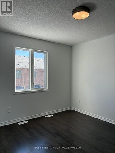 9 Moss Drive E, Markham, ON - Indoor Photo Showing Other Room