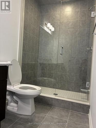 9 Moss Drive E, Markham, ON - Indoor Photo Showing Bathroom