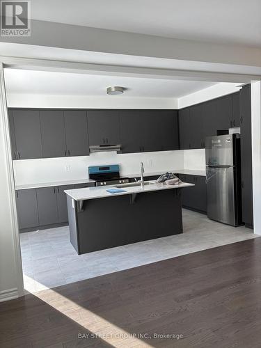 9 Moss Drive E, Markham, ON - Indoor Photo Showing Kitchen With Double Sink