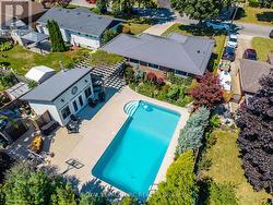 6 CROYDON DRIVE  St. Catharines (Lakeshore), ON L2M 1J2