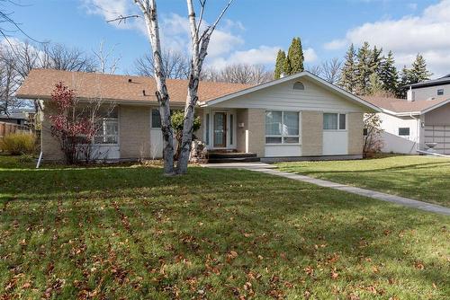 518 Bower Boulevard, Winnipeg, MB - Outdoor With Facade