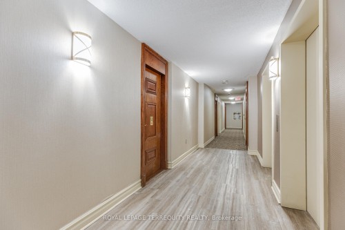 1005-15 Michael Power Place, Toronto, ON - Indoor Photo Showing Other Room