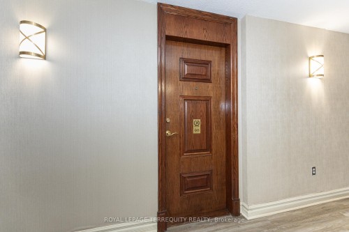 1005-15 Michael Power Place, Toronto, ON - Indoor Photo Showing Other Room