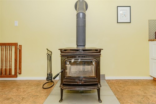 137 Forest Ridge Rd, Salt Spring, BC 