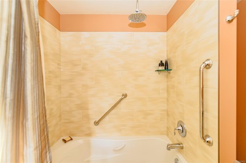 137 Forest Ridge Rd, Salt Spring, BC 