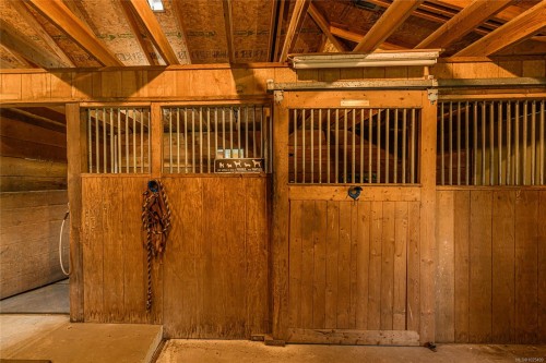 137 Forest Ridge Rd, Salt Spring, BC 