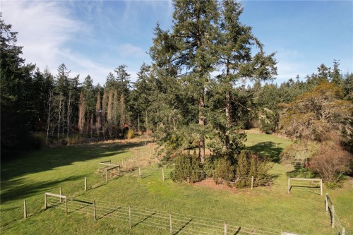 137 Forest Ridge Rd, Salt Spring, BC 