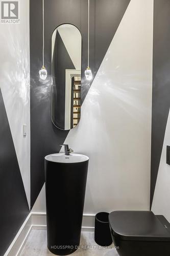 Alluring Modern Powder Room, Stylish And Private - 82 Major Street, Toronto, ON - Indoor