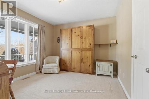 Murphy Bed in Front Bedroom (Included with Sale) - 25 Apple Tree Crescent, Uxbridge, ON - Indoor