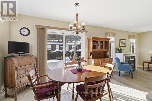 Lovely access to Backyard in Summer months - 25 Apple Tree Crescent, Uxbridge, ON - Indoor Photo Showing Dining Room