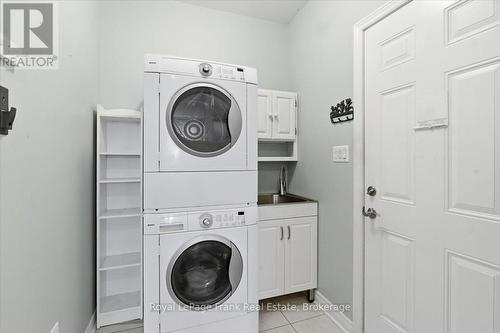 Laundry and Direct Access to Garage - 25 Apple Tree Crescent, Uxbridge, ON - Indoor Photo Showing Laundry Room