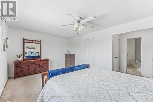 407 Wendron Crescent, Mississauga, ON - Indoor Photo Showing Bedroom