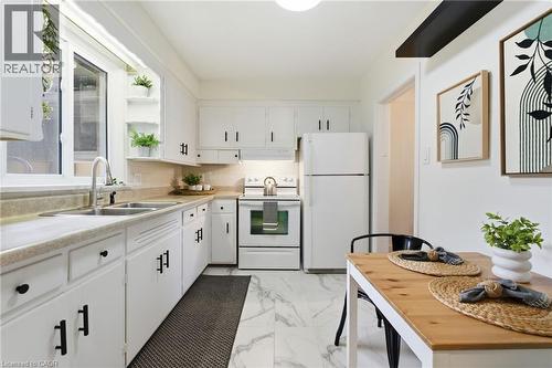 53 Livingston Avenue, Grimsby, ON - Indoor Photo Showing Kitchen With Double Sink