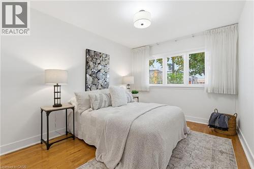 53 Livingston Avenue, Grimsby, ON - Indoor Photo Showing Bedroom