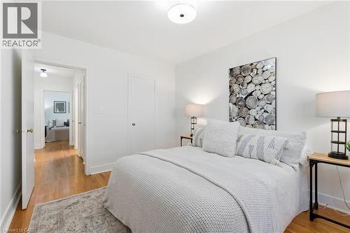 53 Livingston Avenue, Grimsby, ON - Indoor Photo Showing Bedroom