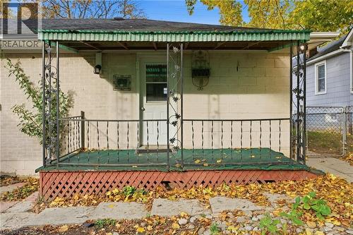 53 Livingston Avenue, Grimsby, ON - Outdoor