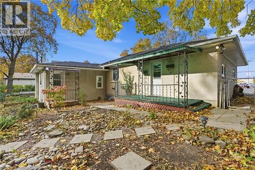 53 Livingston Avenue, Grimsby, ON - Outdoor With Deck Patio Veranda