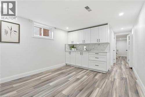 53 Livingston Avenue, Grimsby, ON - Indoor