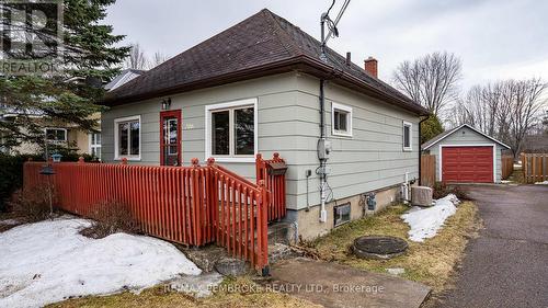 206 GOLF COURSE ROAD  Laurentian Valley, ON K8A 7B3