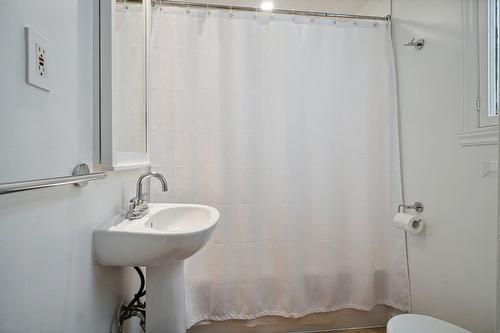 Bathroom - 2-2172 Rue Gauthier, Montréal (Le Plateau-Mont-Royal), QC 