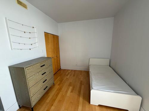 Bedroom - 606-2038 Rue De Bullion, Montréal (Ville-Marie), QC - Indoor