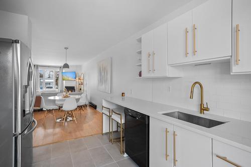 Kitchen - 1391 Rue Lajoie, Longueuil (Le Vieux-Longueuil), QC - Indoor Photo Showing Kitchen With Upgraded Kitchen
