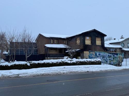 235 Boul. Ivan-Pavlov  Laval (Vimont), QC H7M 4B8