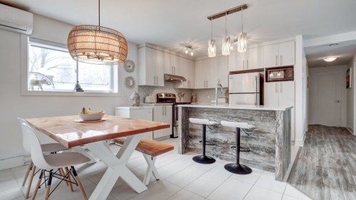Vue d'ensemble - 469 Rue Daigneault, Saint-Amable, QC - Indoor Photo Showing Dining Room
