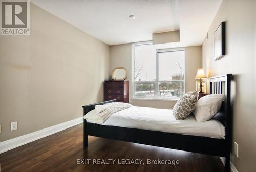 206 - 20 North Park Road, Vaughan, ON - Indoor Photo Showing Bedroom