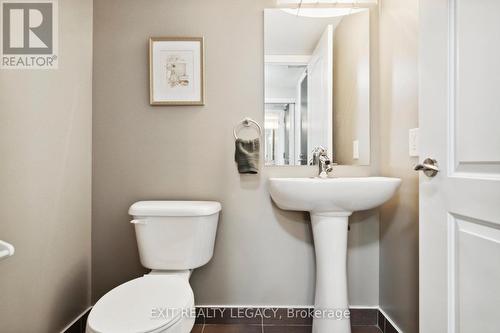 206 - 20 North Park Road, Vaughan, ON - Indoor Photo Showing Bathroom