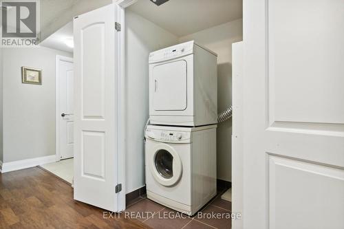 206 - 20 North Park Road, Vaughan, ON - Indoor Photo Showing Laundry Room