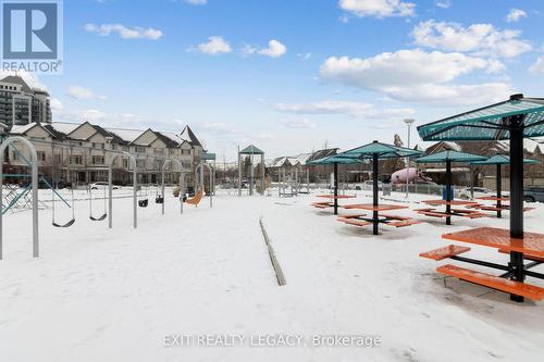 206 - 20 North Park Road, Vaughan, ON - Outdoor