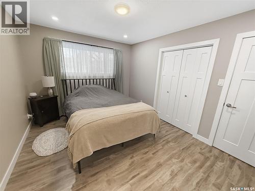 640 Vance Avenue Ne, Swift Current, SK - Indoor Photo Showing Bedroom