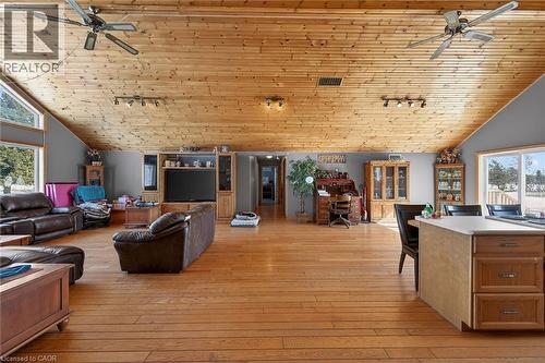 1654 Mcdowell Road E, Simcoe, ON - Indoor