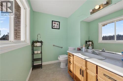 1654 Mcdowell Road E, Simcoe, ON - Indoor Photo Showing Bathroom