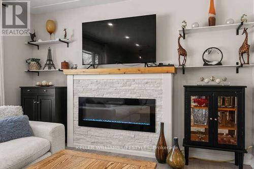 23 Stormont Drive, London South (South T), ON - Indoor Photo Showing Living Room With Fireplace