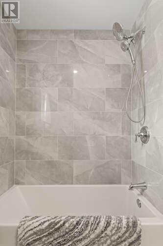 23 Stormont Drive, London South (South T), ON - Indoor Photo Showing Bathroom