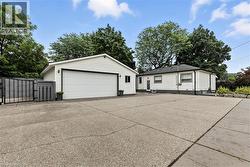 50 GROVE Crescent Brantford, ON N3R 4Y6